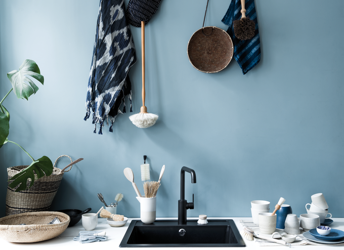 Damixa Silhouet 7408161 Keittiöhana mattamusta pk-liitäntä